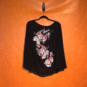 Vince Camuto- black floral print shirt